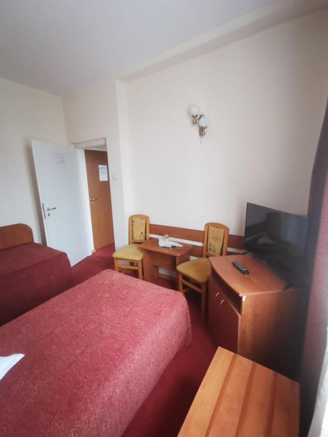 Hotel Muntenia Câmpina Eksteriør billede